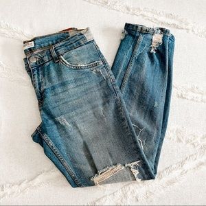 Zara Low rise distressed cropped boyfriend jeans